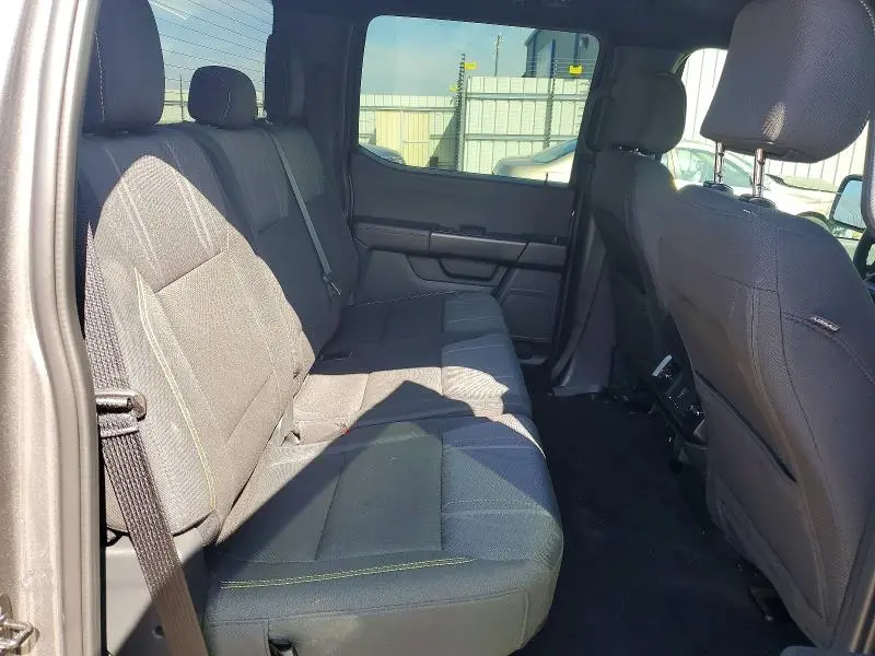2024 FORD F150 STX  