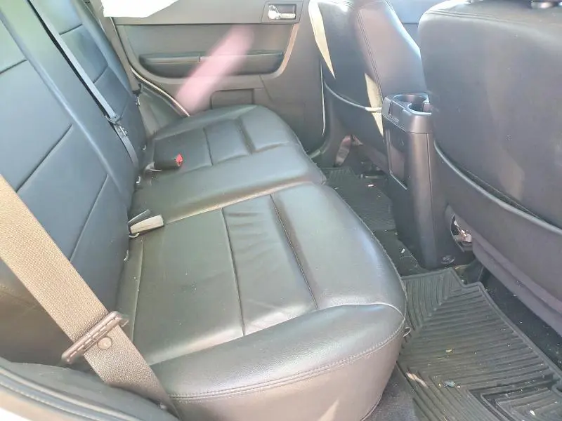 2011 FORD ESCAPE LIMITED  