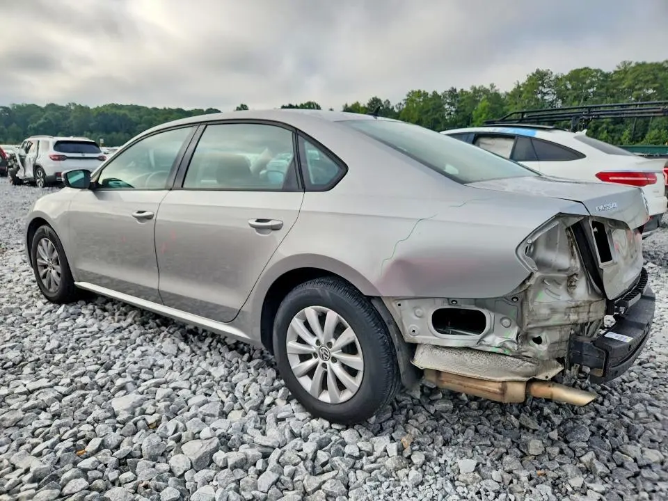 2013 VOLKSWAGEN PASSAT S  