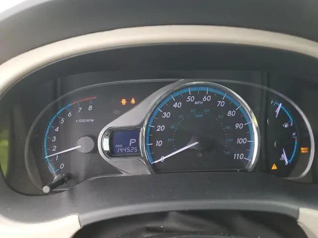 2013 TOYOTA SIENNA XLE