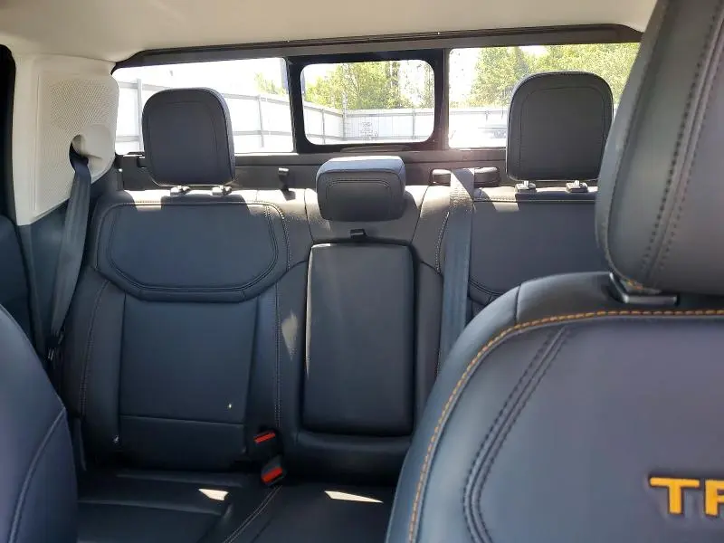 2024 FORD MAVERICK LARIAT TREMOR  