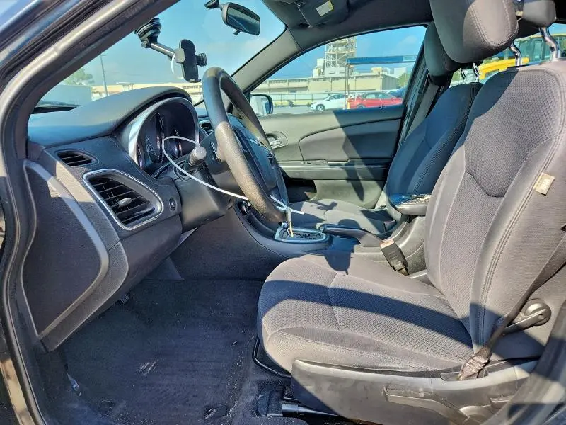 2014 CHRYSLER 200 LX  