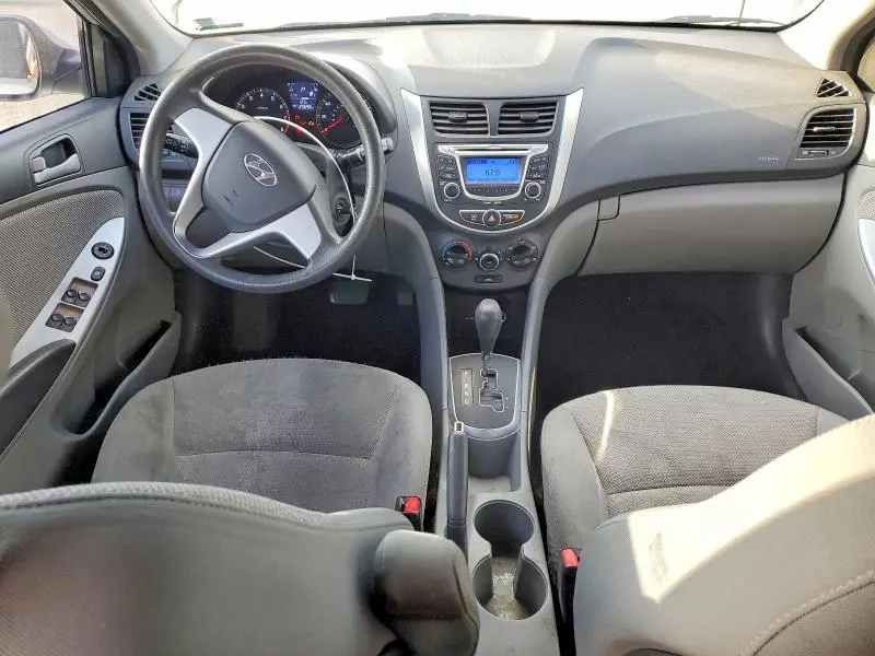 2012 HYUNDAI ACCENT GLS  