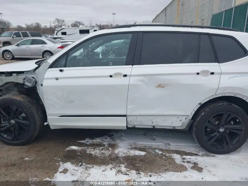 2023 VOLKSWAGEN TIGUAN 2.0T SE R-LINE BLACK