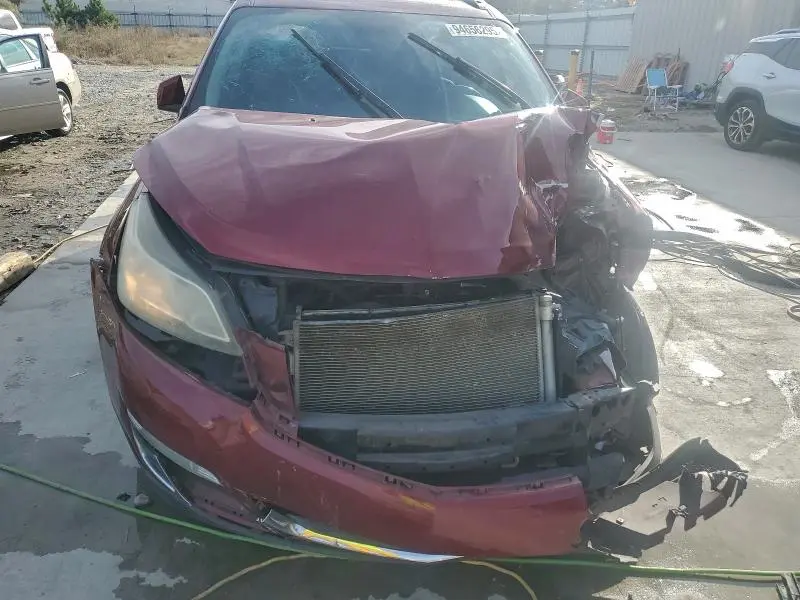 2015 CHEVROLET TRAVERSE LT  