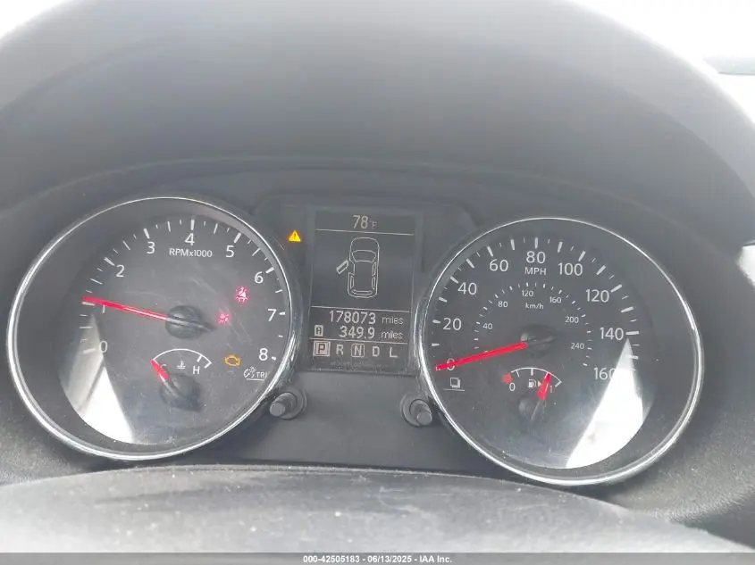 2011 NISSAN ROGUE S