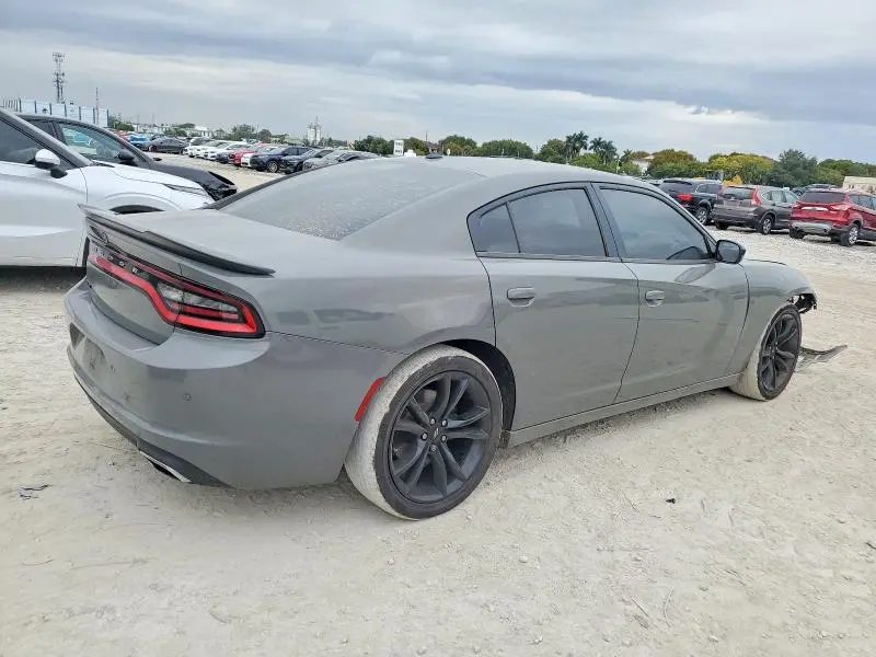 2018 DODGE CHARGER SXT  