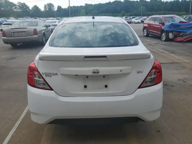 2019 NISSAN VERSA S  