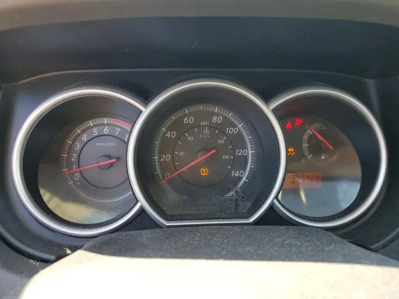 2012 NISSAN VERSA 1.8 S  