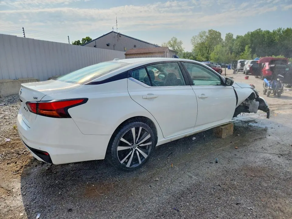 2020 NISSAN ALTIMA SR  