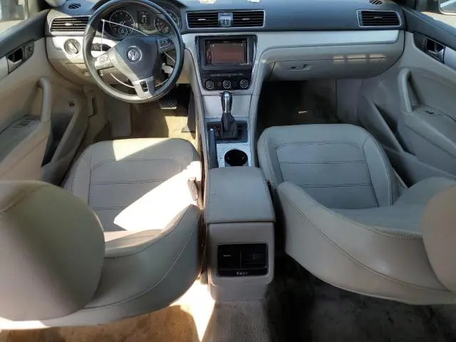 2013 VOLKSWAGEN PASSAT SE  