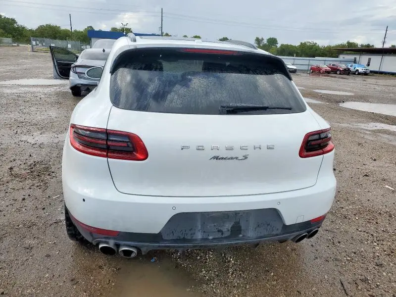 2015 PORSCHE MACAN S  