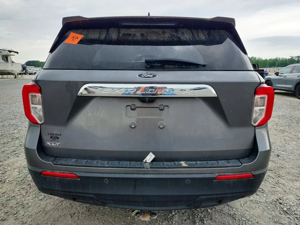 2022 FORD EXPLORER XLT  