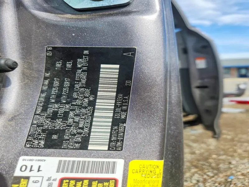 2016 TOYOTA SIENNA LE  
