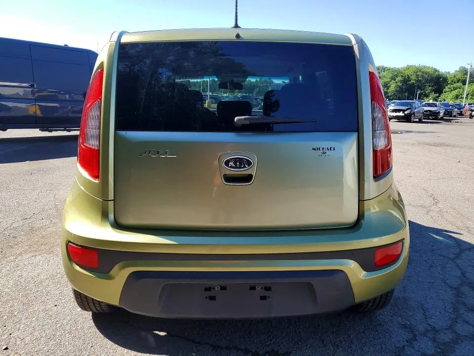 2012 KIA SOUL +  