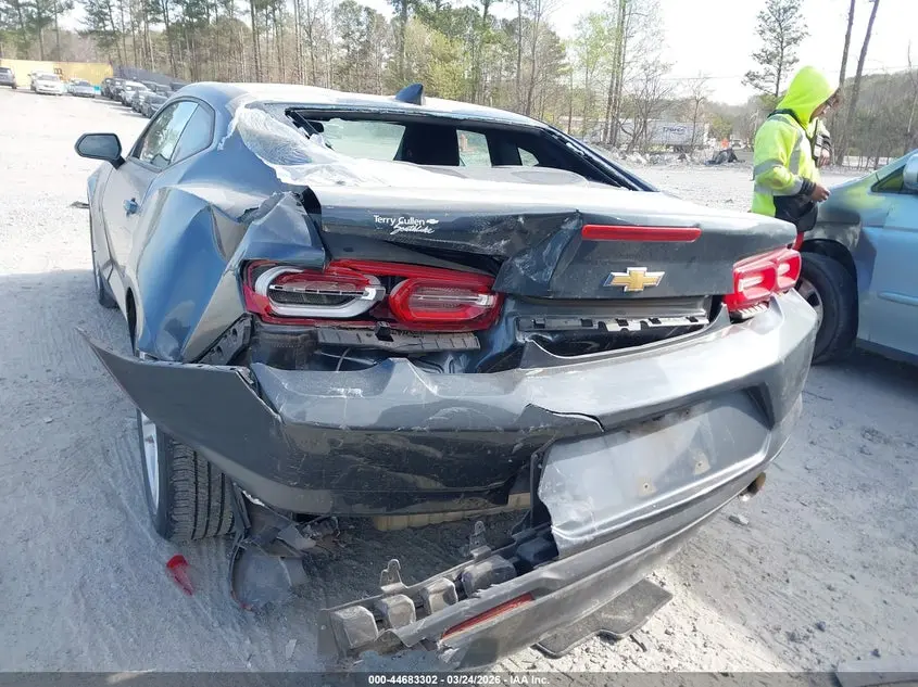 2021 CHEVROLET CAMARO RWD  1LT