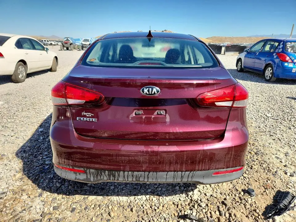2018 KIA FORTE LX  