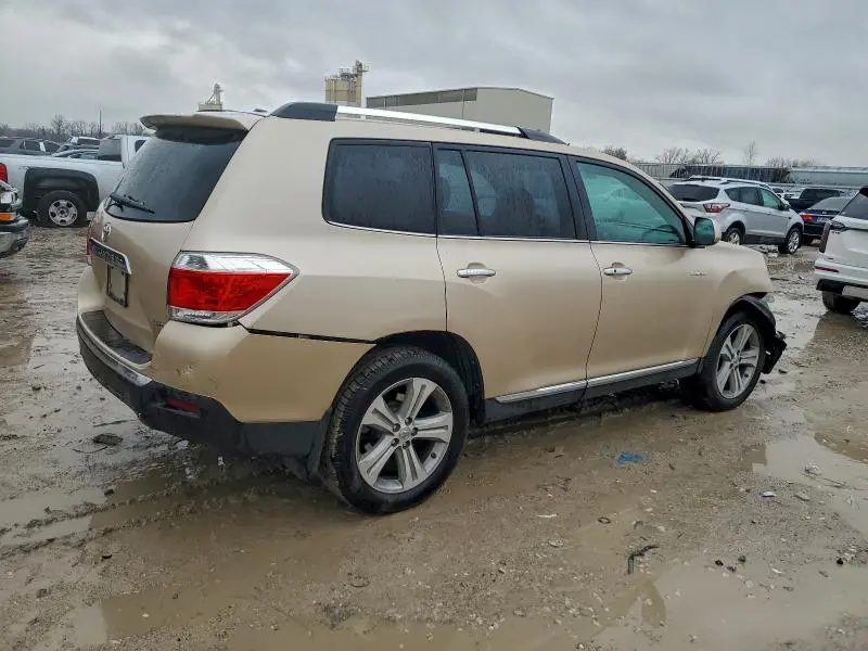 2013 TOYOTA HIGHLANDER LIMITED  
