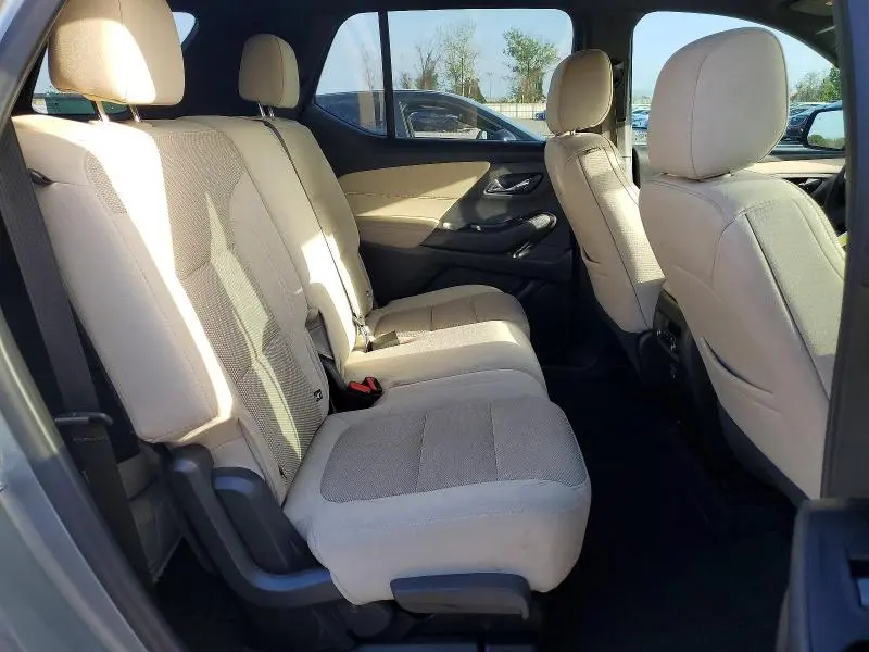 2023 CHEVROLET TRAVERSE LS  