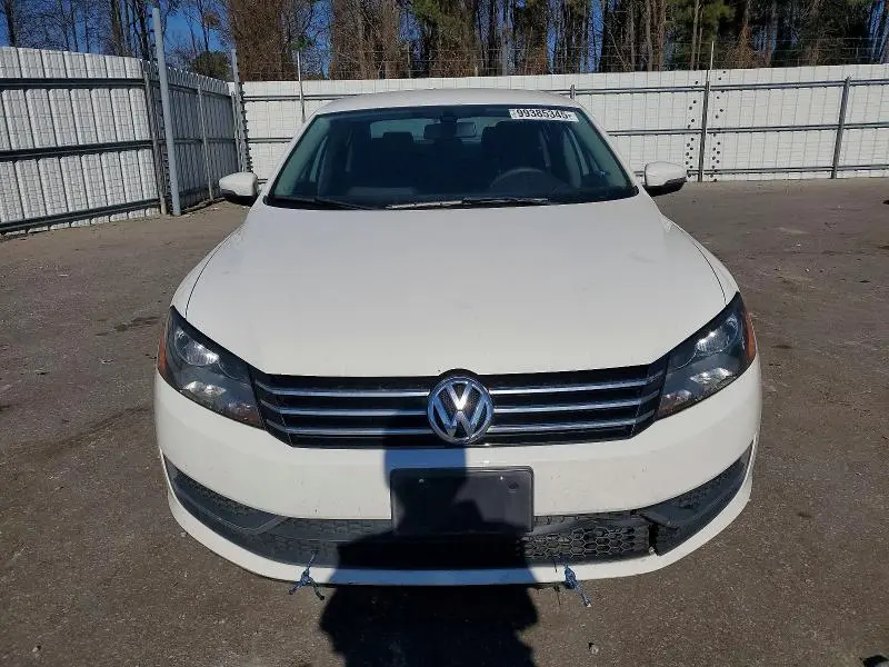 2014 VOLKSWAGEN PASSAT S  