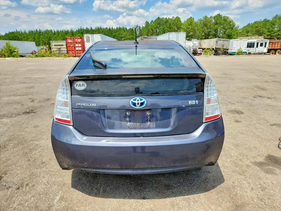 2011 TOYOTA PRIUS TWO  
