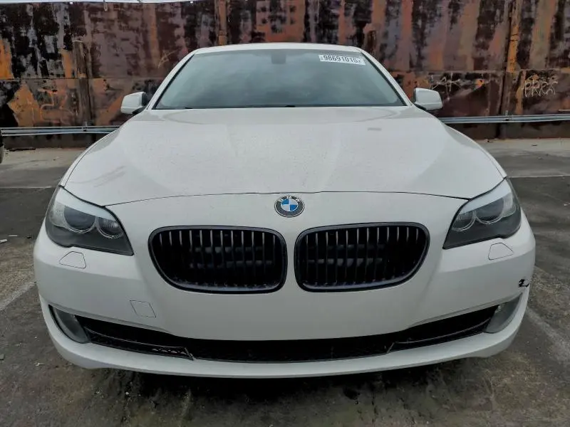 2013 BMW 528 I  