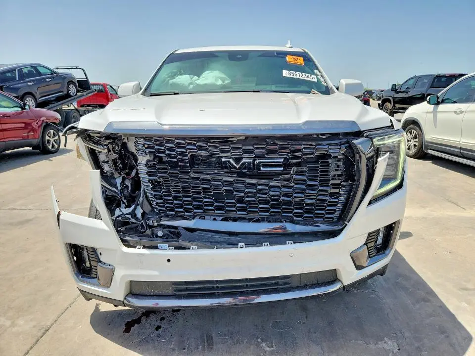 2024 GMC YUKON   