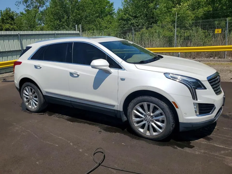2017 CADILLAC XT5 PLATINUM  