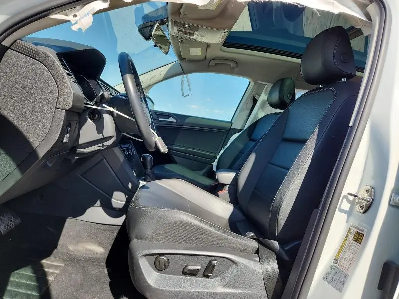 2020 VOLKSWAGEN TIGUAN SE  