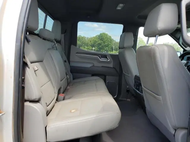 2022 GMC SIERRA K1500 SLT  