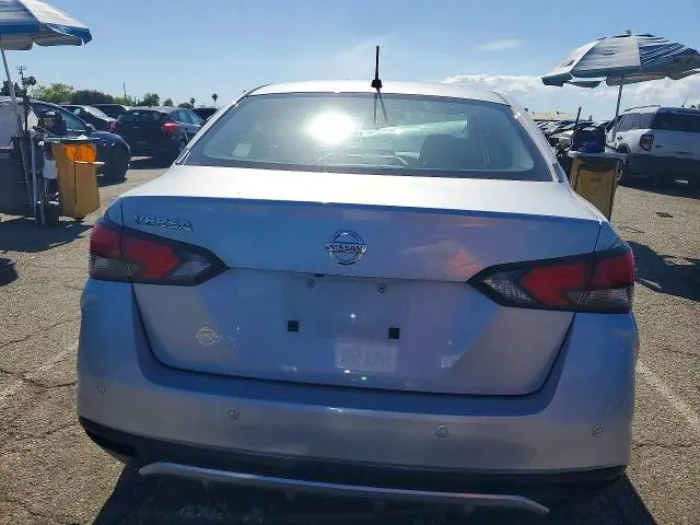 2020 NISSAN VERSA S  