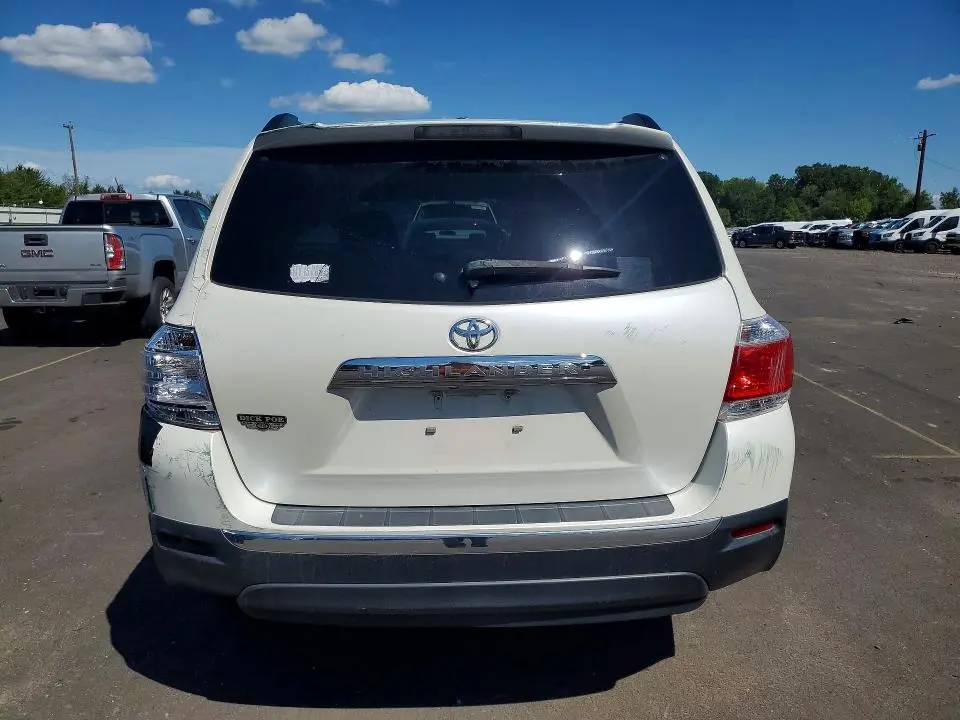 2012 TOYOTA HIGHLANDER BASE  