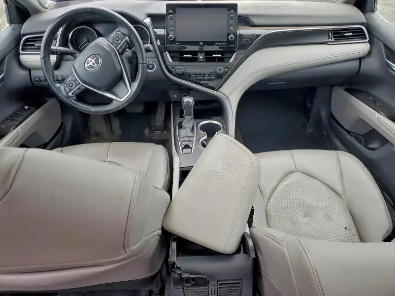 2023 TOYOTA CAMRY XLE  