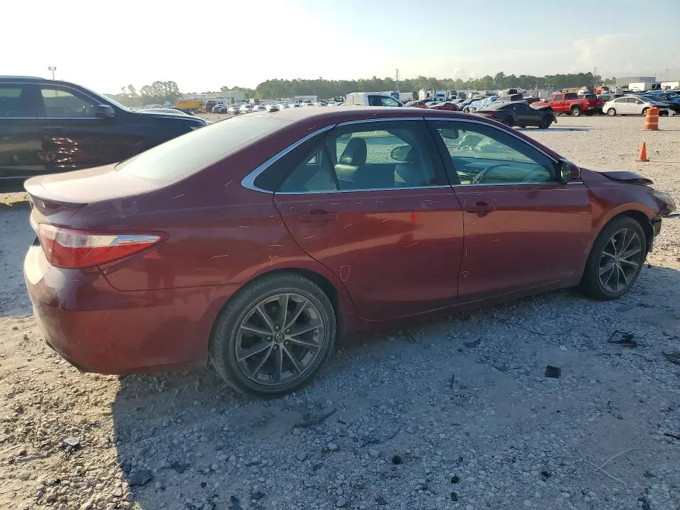 2015 TOYOTA CAMRY XSE  