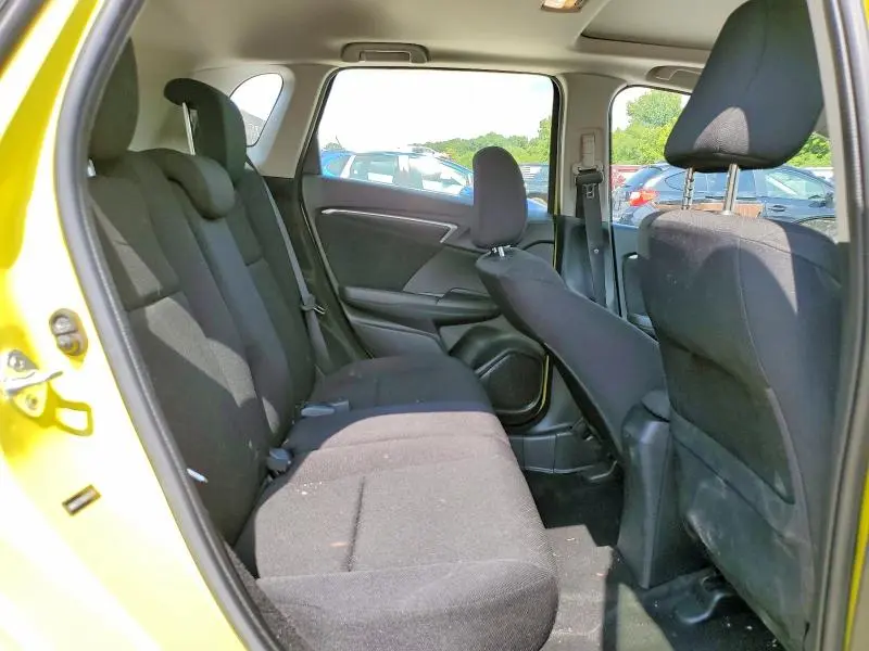 2016 HONDA FIT   