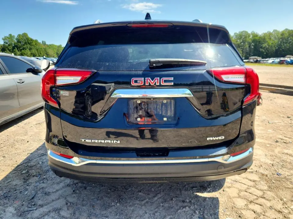 2022 GMC TERRAIN SLT  