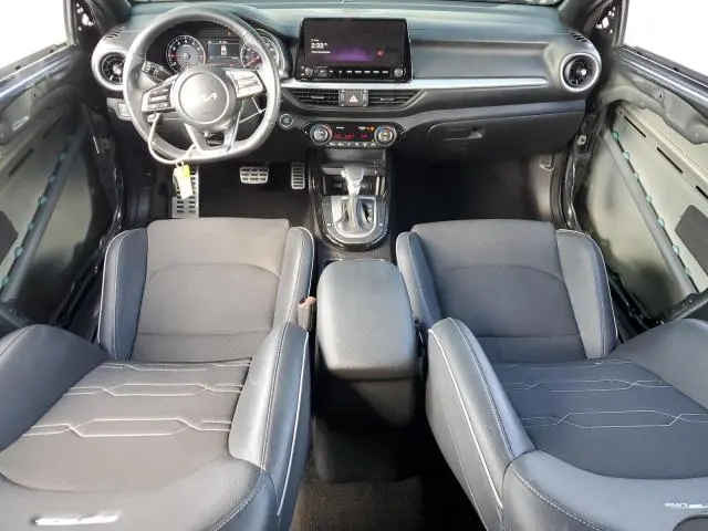 2024 KIA FORTE GT LINE  