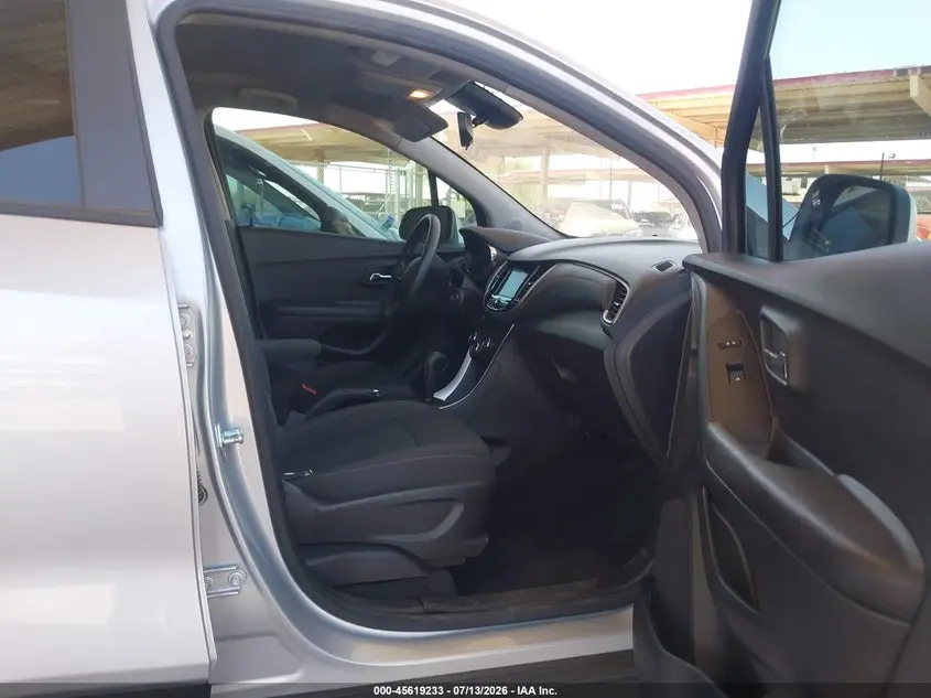 2022 CHEVROLET TRAX FWD LS