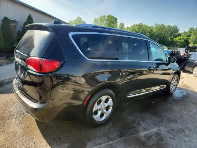 2017 CHRYSLER PACIFICA TOURING L PLUS  