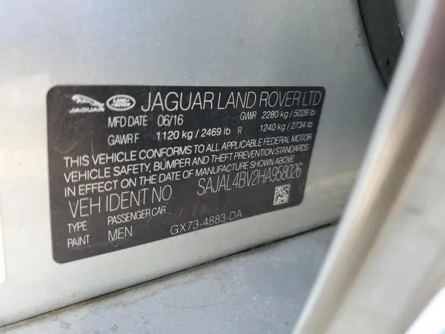 2017 JAGUAR XE R - SPORT