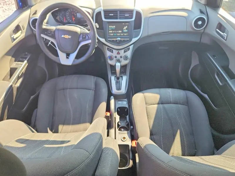 2017 CHEVROLET SONIC LT  
