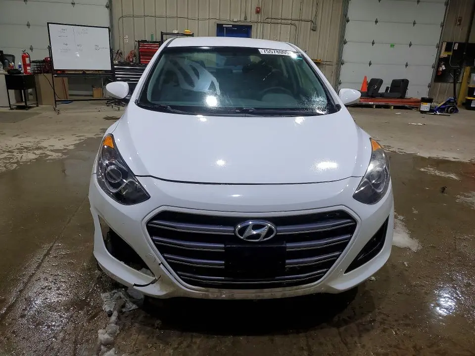 2017 HYUNDAI ELANTRA GT BASE  