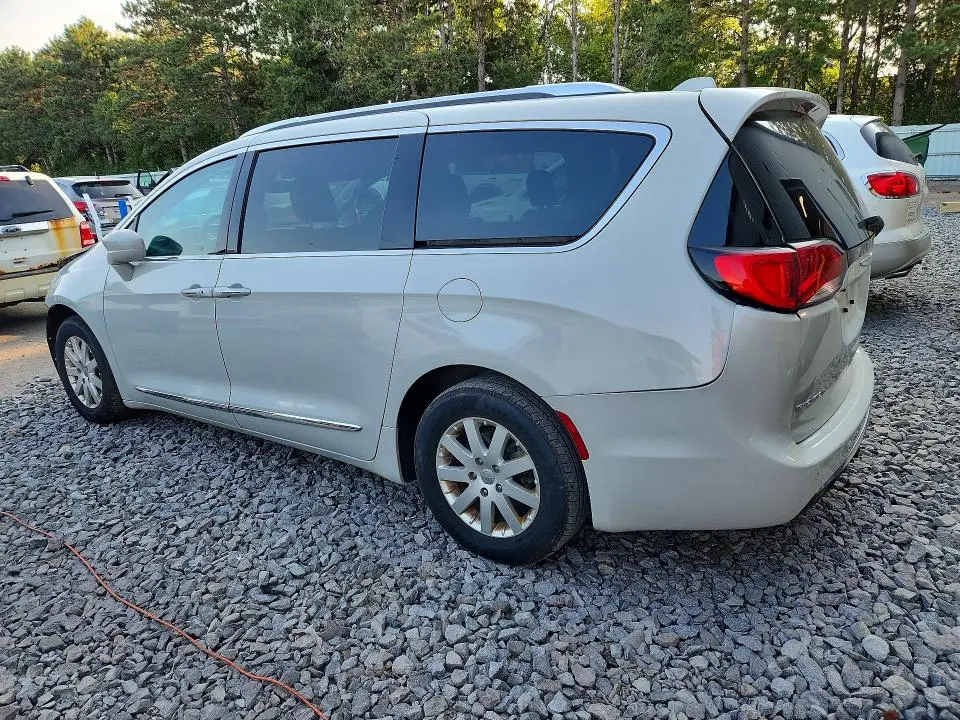 2017 CHRYSLER PACIFICA TOURING L PLUS  