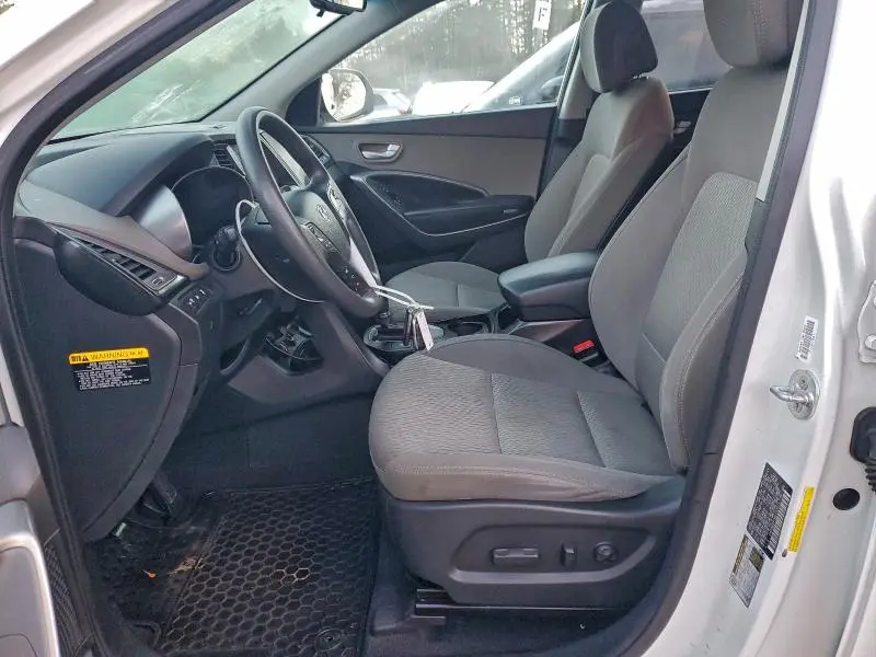 2016 HYUNDAI SANTA FE SE  