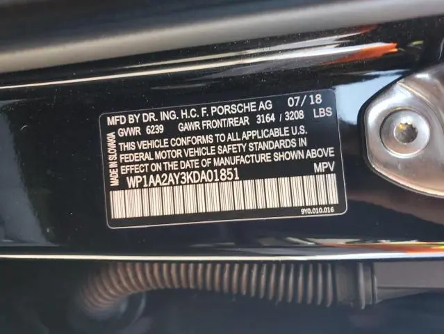 2019 PORSCHE CAYENNE