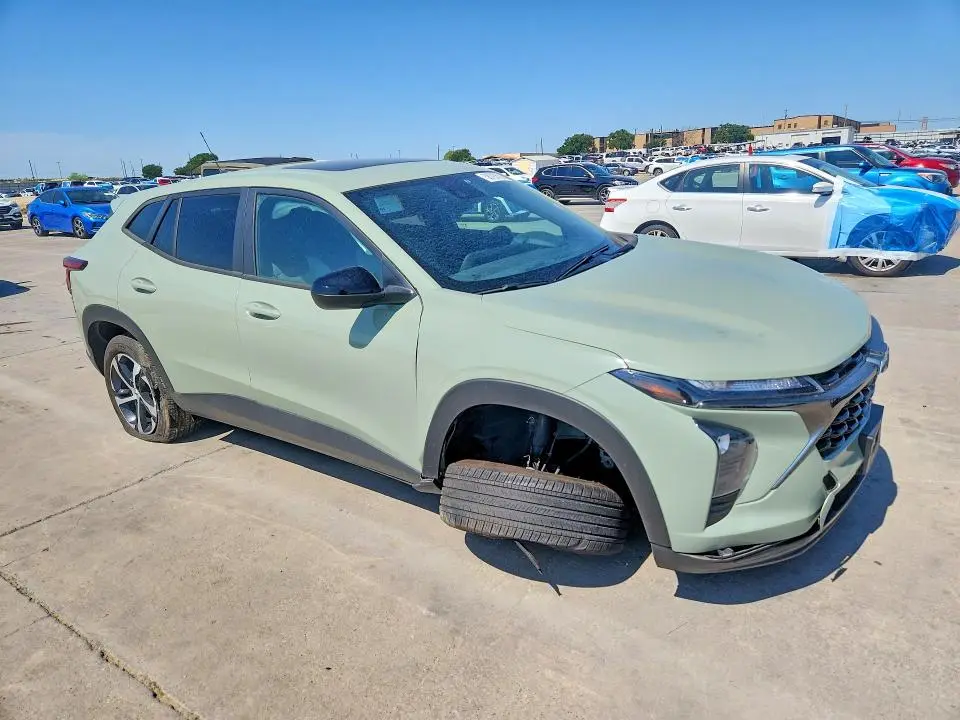 2024 CHEVROLET TRAX 1RS  