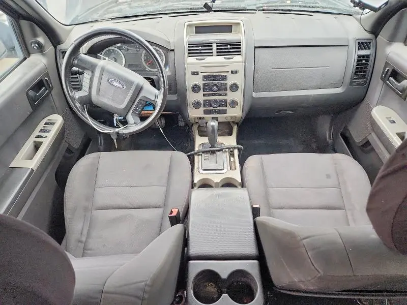 2011 FORD ESCAPE XLT  