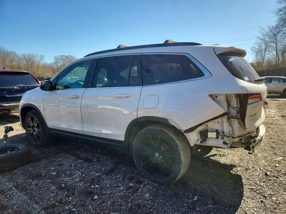 2021 HONDA PILOT SE  