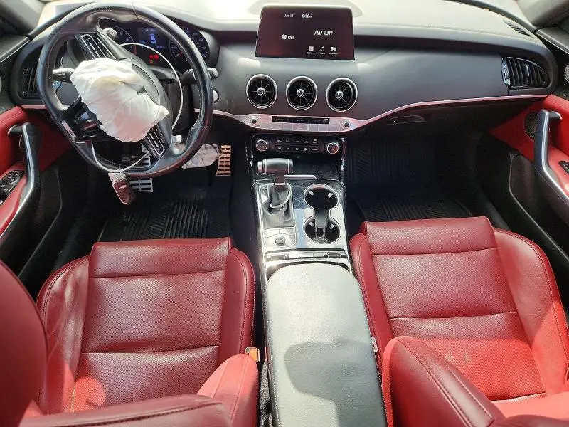 2020 KIA STINGER GT-LINE  