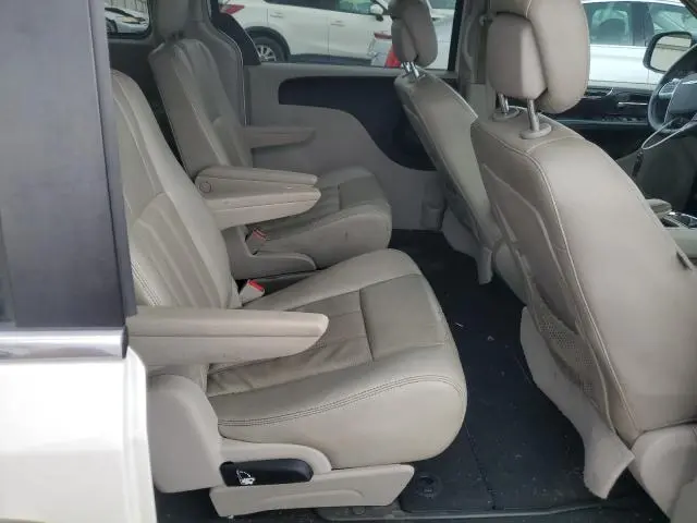 2012 CHRYSLER TOWN & COUNTRY TOURING  